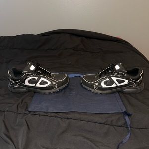 Dior b30s black